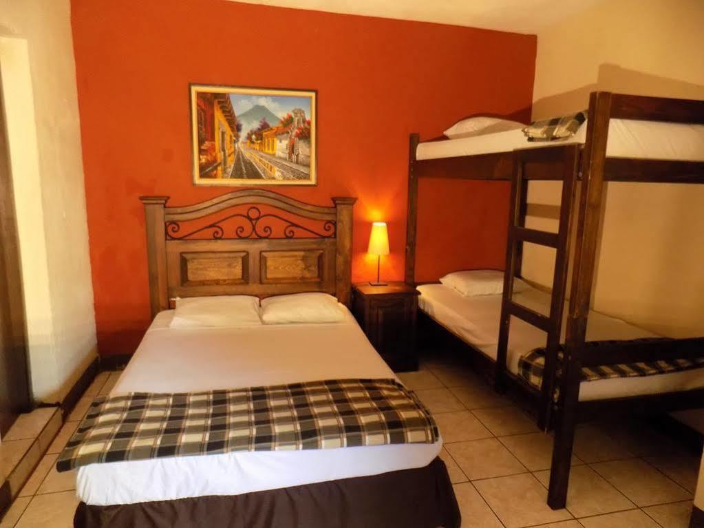 Posada De San Carlos La Calzada Antigua Buitenkant foto