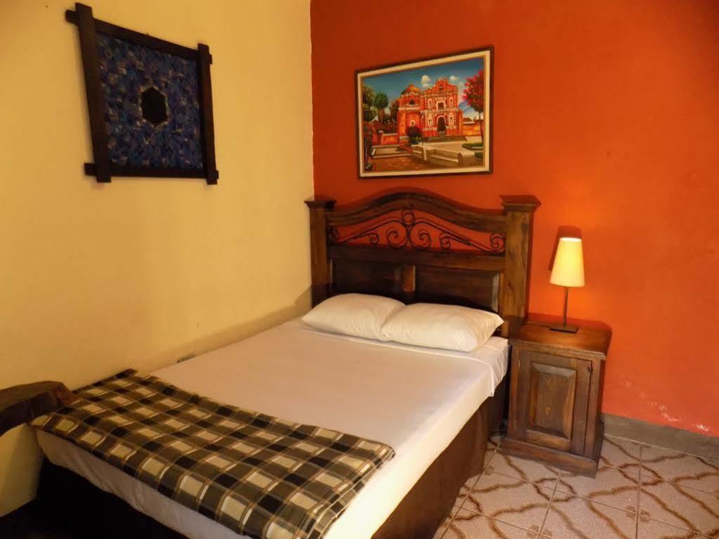 Posada De San Carlos La Calzada Antigua Buitenkant foto